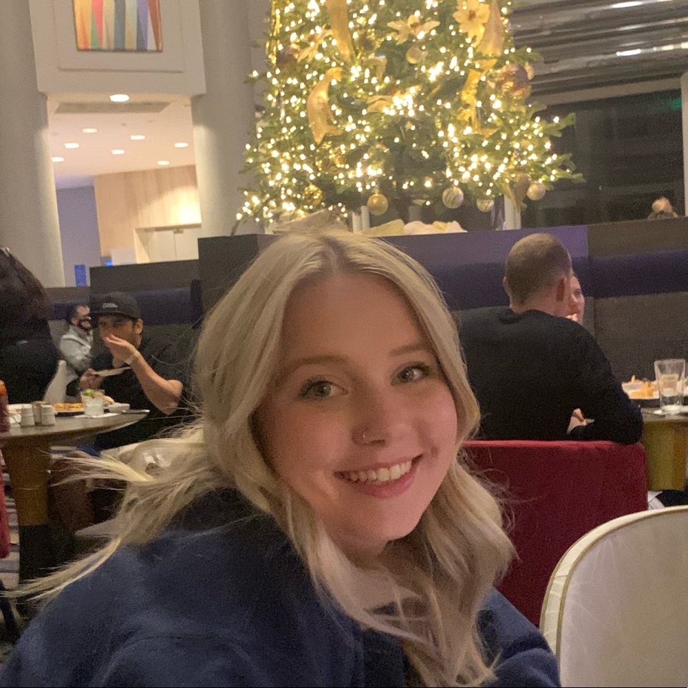 Meet your Posher, Izzy